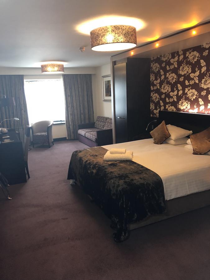 The Bluebell Hotel Neath Luaran gambar
