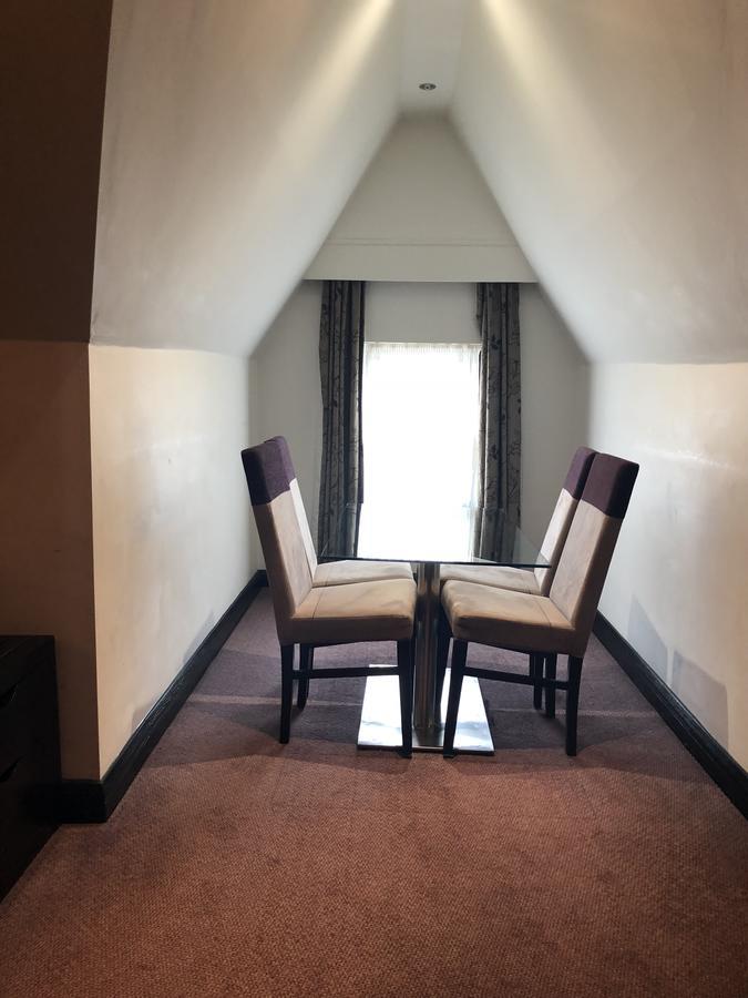 The Bluebell Hotel Neath Luaran gambar