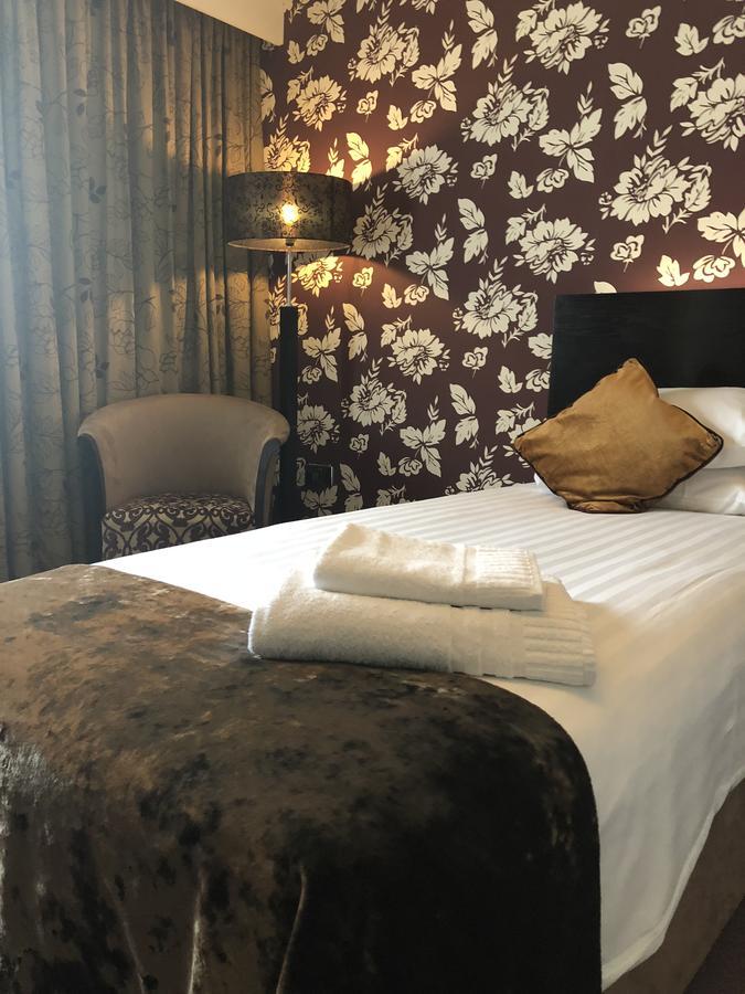 The Bluebell Hotel Neath Luaran gambar