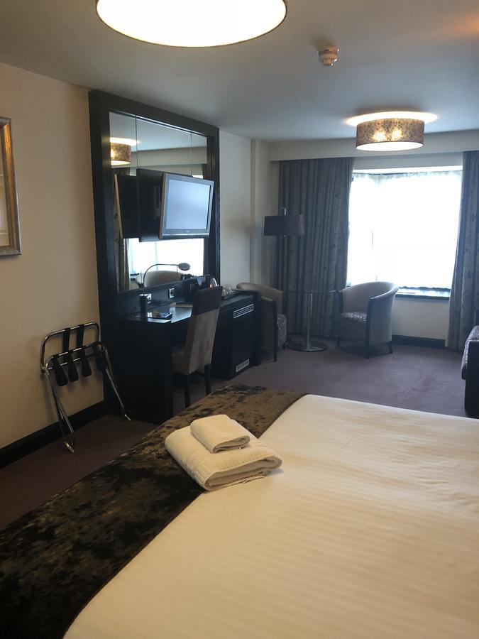 The Bluebell Hotel Neath Luaran gambar
