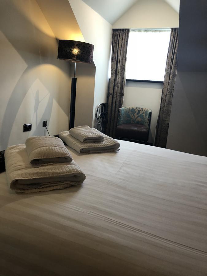 The Bluebell Hotel Neath Luaran gambar