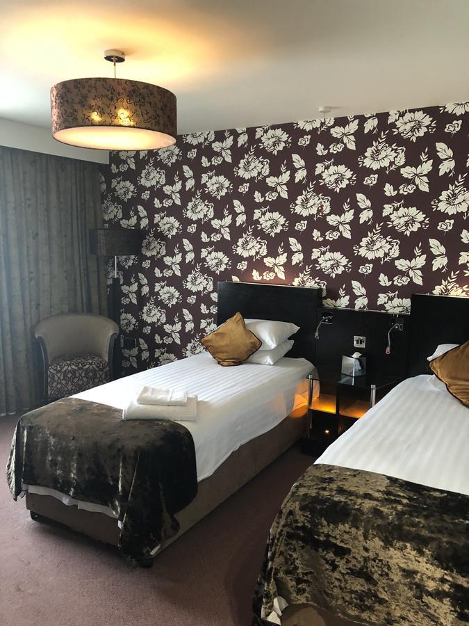 The Bluebell Hotel Neath Luaran gambar