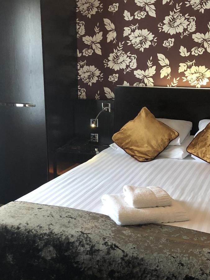 The Bluebell Hotel Neath Luaran gambar